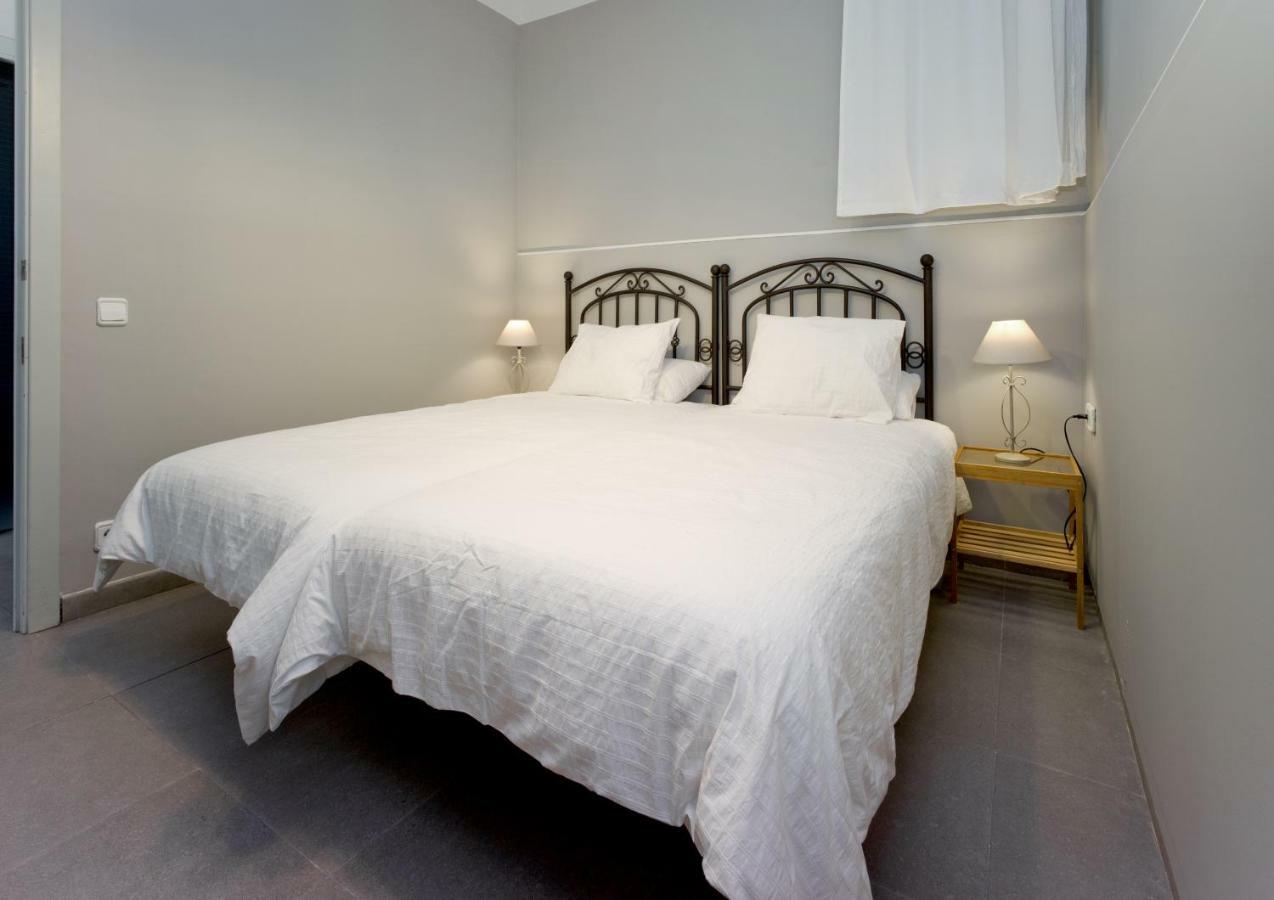 Apartamento Con Terraza, Balcon De Barcelona 埃斯普卢加·德·隆布雷格 外观 照片