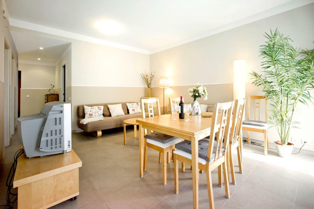 Apartamento Con Terraza, Balcon De Barcelona 埃斯普卢加·德·隆布雷格 外观 照片