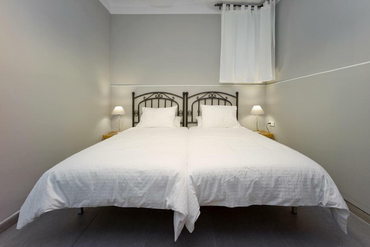 Apartamento Con Terraza, Balcon De Barcelona 埃斯普卢加·德·隆布雷格 外观 照片