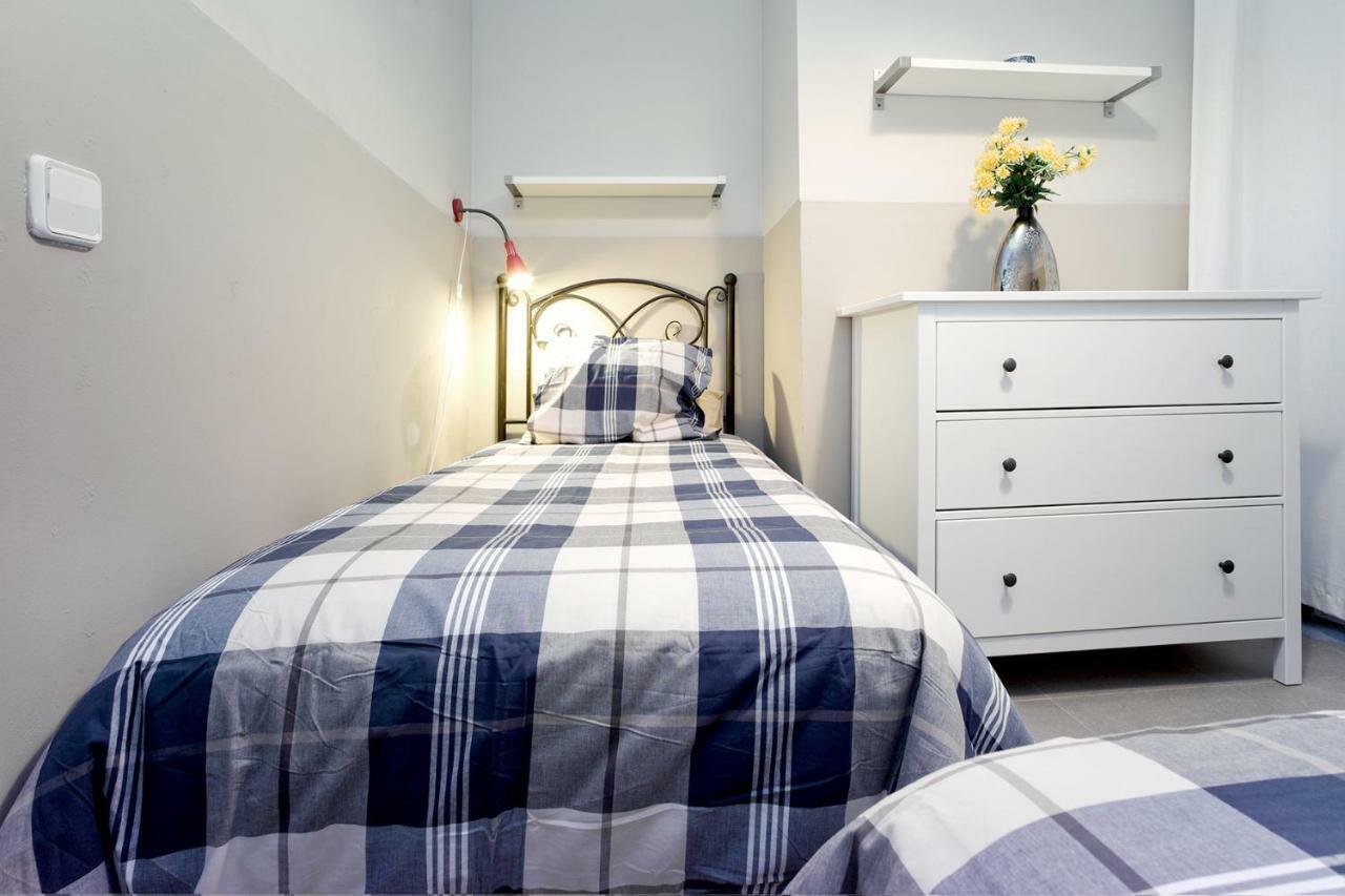 Apartamento Con Terraza, Balcon De Barcelona 埃斯普卢加·德·隆布雷格 外观 照片